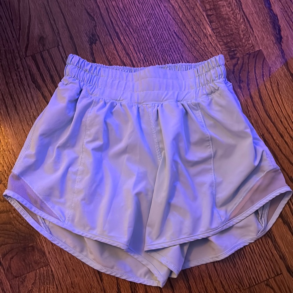 lulu lemon 4in shorts
